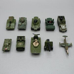 Lot of 10 Vintage 1970s Matchbox Lesney Hot Wheels Military Tanks Jeep Vehicles